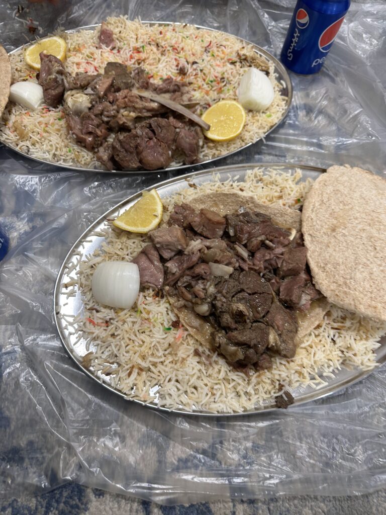 مطاعم ومطابخ مكتوم باخلعة